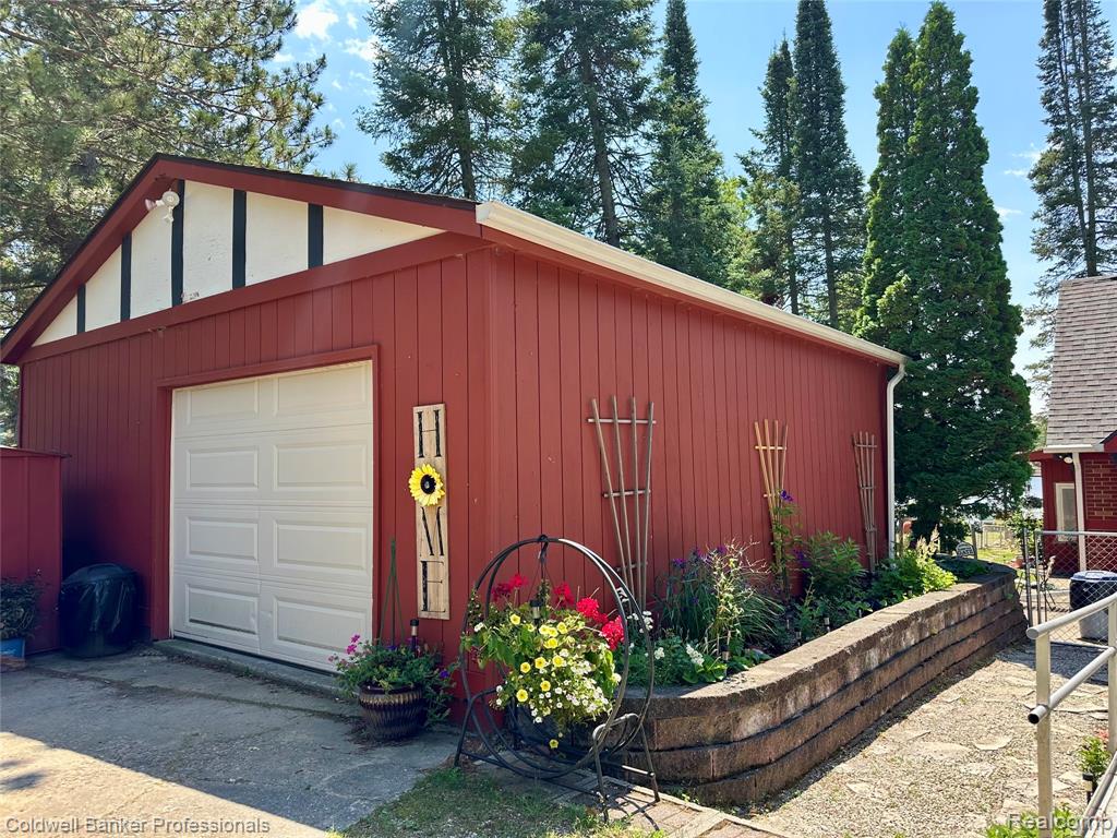 7351 Chain Lake Drive, South Branch, MI, 48761