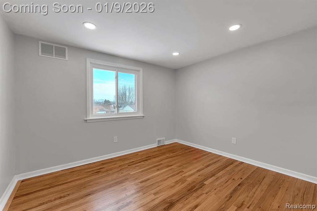 40585 Pinetree Drive, Plymouth, MI 48170 — Photo 29