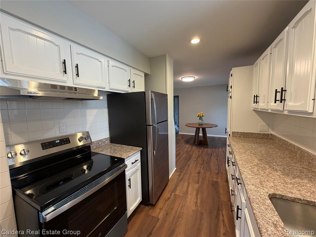 8917 Shannon Drive, Sterling Heights, MI 48314 — Photo 4