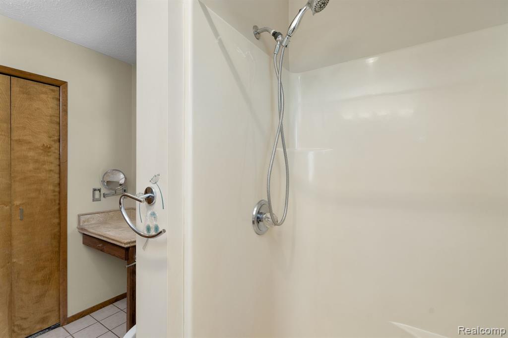 9721 Klais Road, Clarkston, MI 48348 — Photo 27