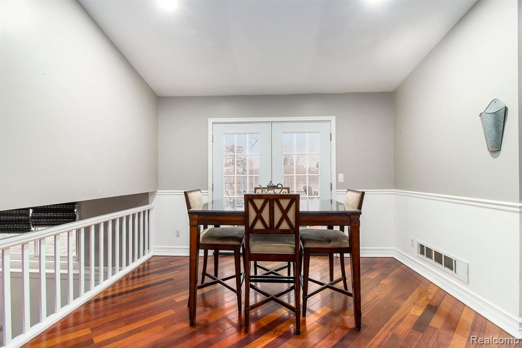1378 Hampshire Drive, Canton, MI 48188 — Photo 10