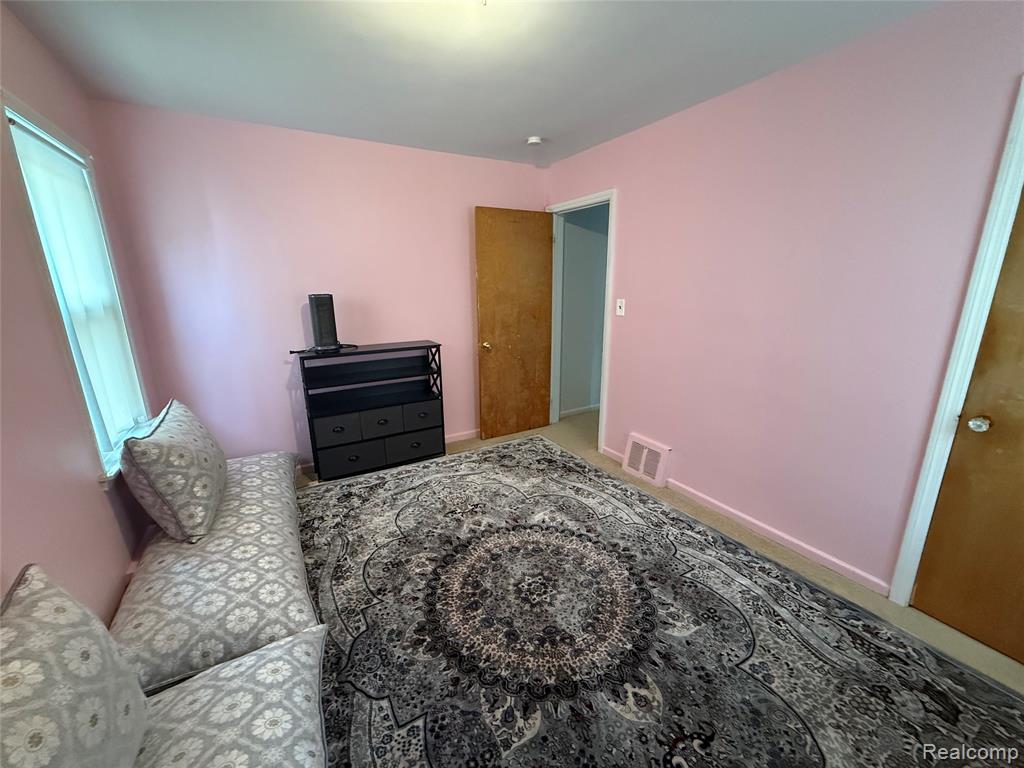 7618 Hazelton Street, Dearborn Heights, MI 48127 — Photo 5