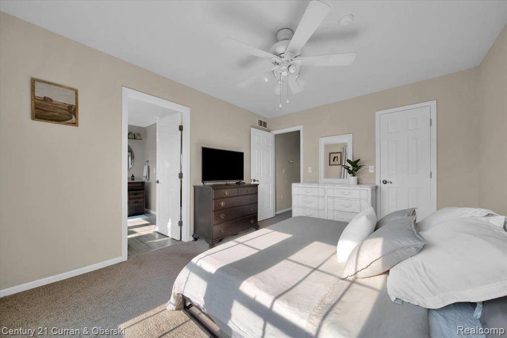 4414 HUNTERS Circle E, Canton, MI 48188 — Photo 16