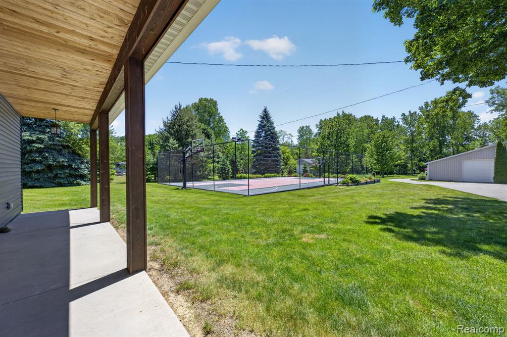 9353 Hill Road, Swartz Creek, MI 48473 — Photo 68