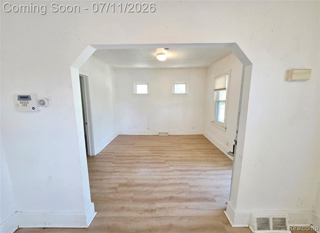 5021 Anatole Street, Grosse Pointe, MI 48236 — Photo 10
