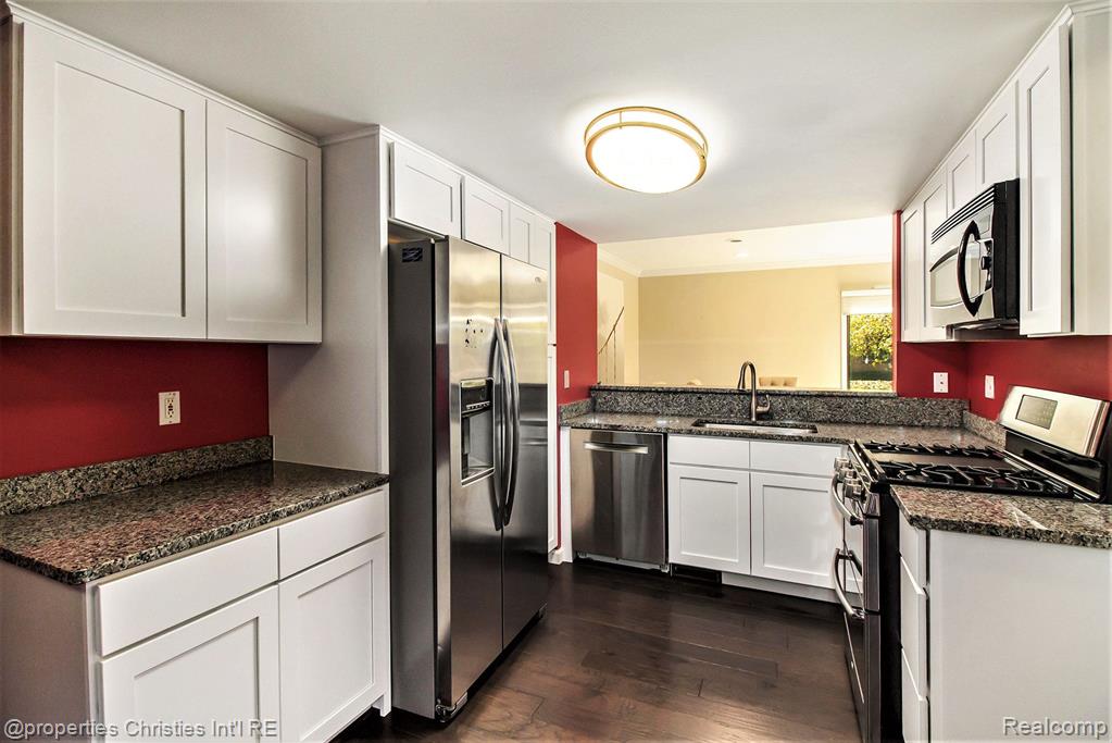 5762 DRAKE HOLLOW Drive W, West Bloomfield, MI — Photo 4