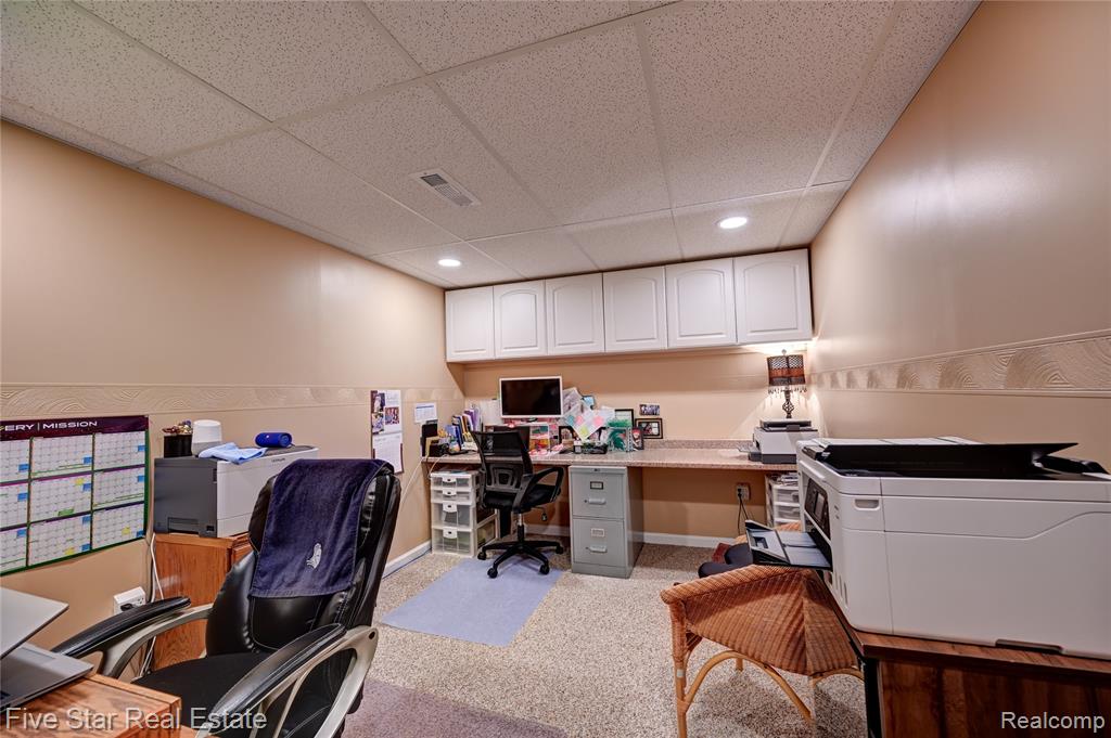4950 Whitlow Court, Commerce Twp, MI 48382 — Photo 44