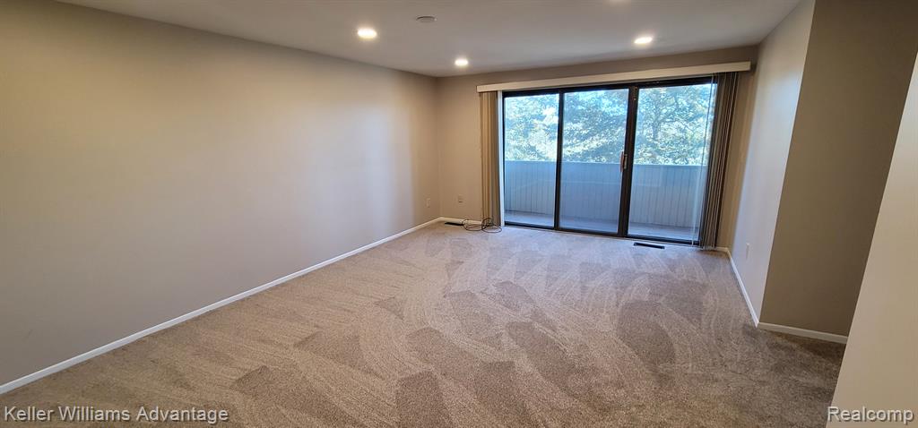 7416 Azalea Court, West Bloomfield, MI — Photo 16