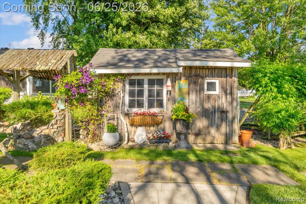 9905 Dixie Highway, Ira, MI — Photo 34