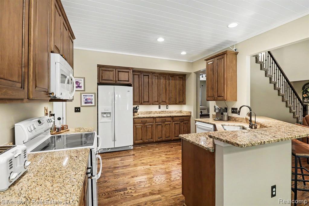 651 Wynstone Circle N, Oakland, MI — Photo 15
