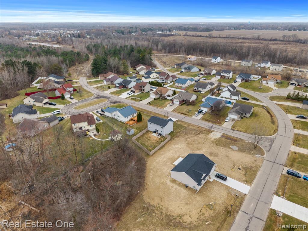 2273 Apple Tree Drive, Burton, MI 48519 — Photo 45