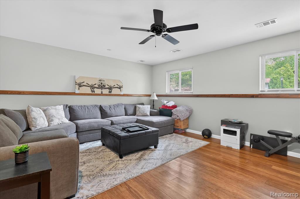 4903 Cape Town, Highland, MI 48356 — Photo 15