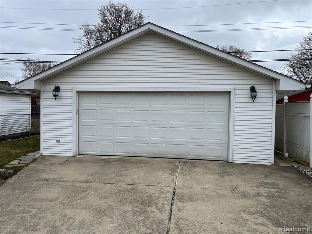 7553 WEDDEL Street, Taylor, MI 48180 — Photo 22