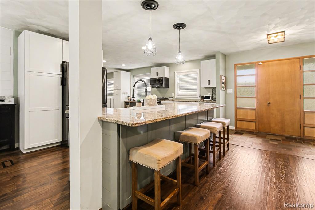 330 Cole Road, Monroe, MI 48162 — Photo 9