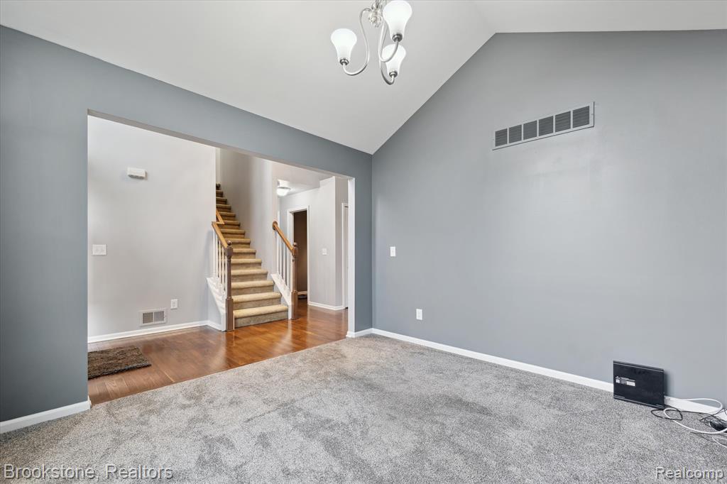 7422 S Village Drive, Clarkston, MI — Photo 9