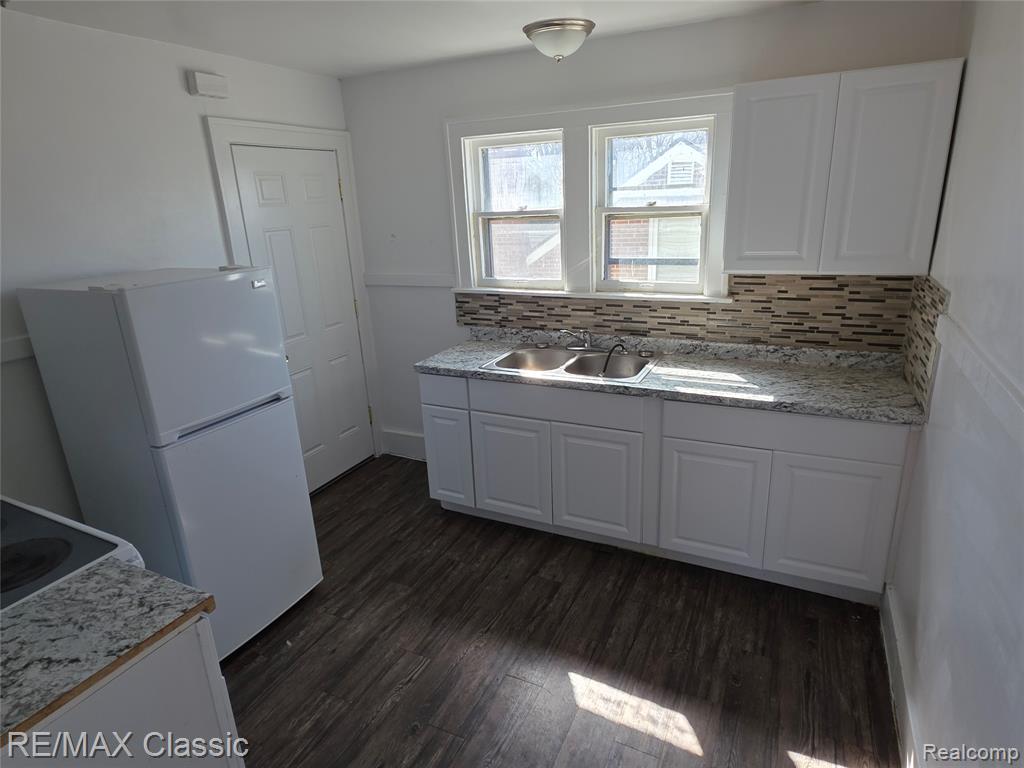 15307 Biltmore Street, Detroit, MI 48227 — Photo 31