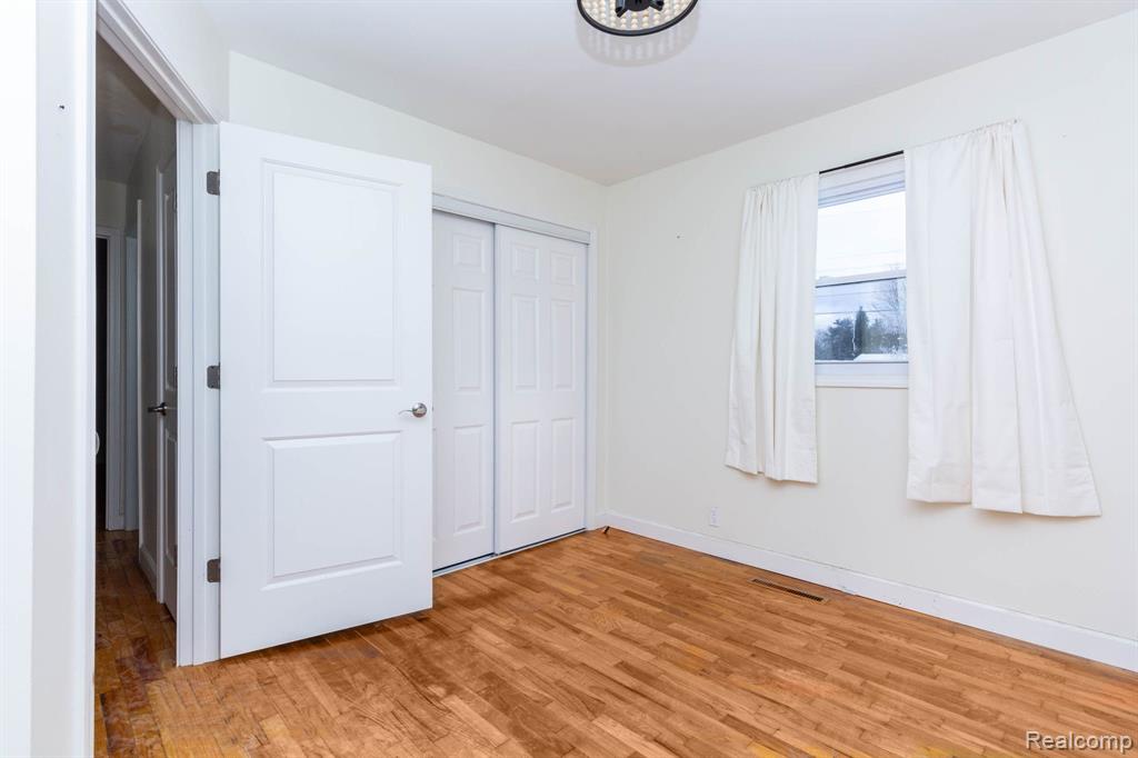 5194 Heath Avenue, Clarkston, MI — Photo 16