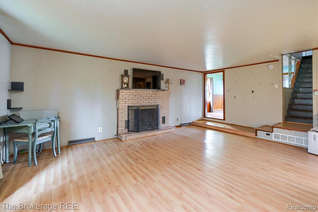 6449 Lapeer Road, Burton, MI 48509 — Photo 12