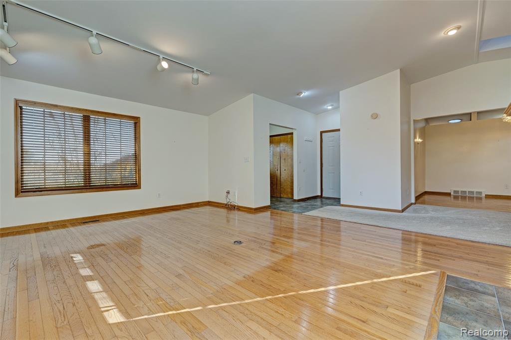 9269 Varodell Drive, Davison, MI 48423 — Photo 7