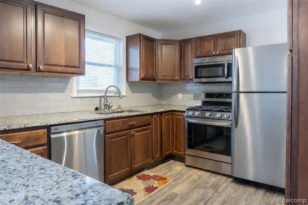 4701 Clintonville Road, Clarkston, MI — Photo 3