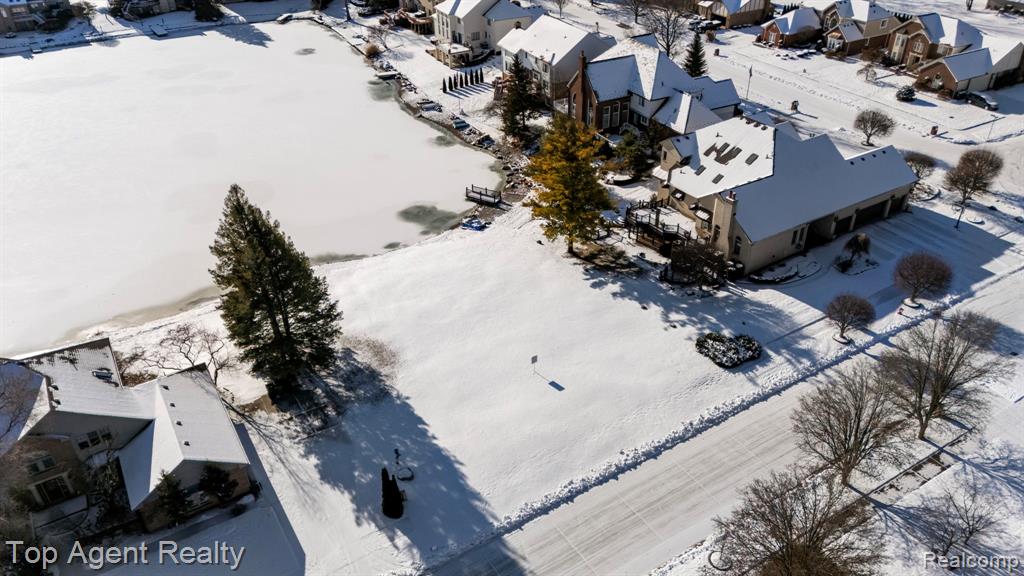 8804 Grace Street, Shelby Twp, MI 48317 — Photo 16
