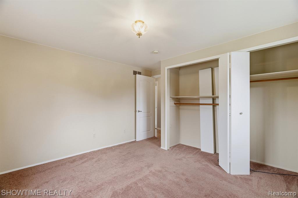 45466 Keding Street, Utica, MI 48317 — Photo 18