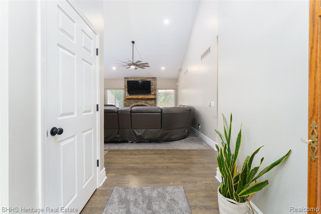 6952 Sharpe Road, Fowlerville, MI 48836 — Photo 14