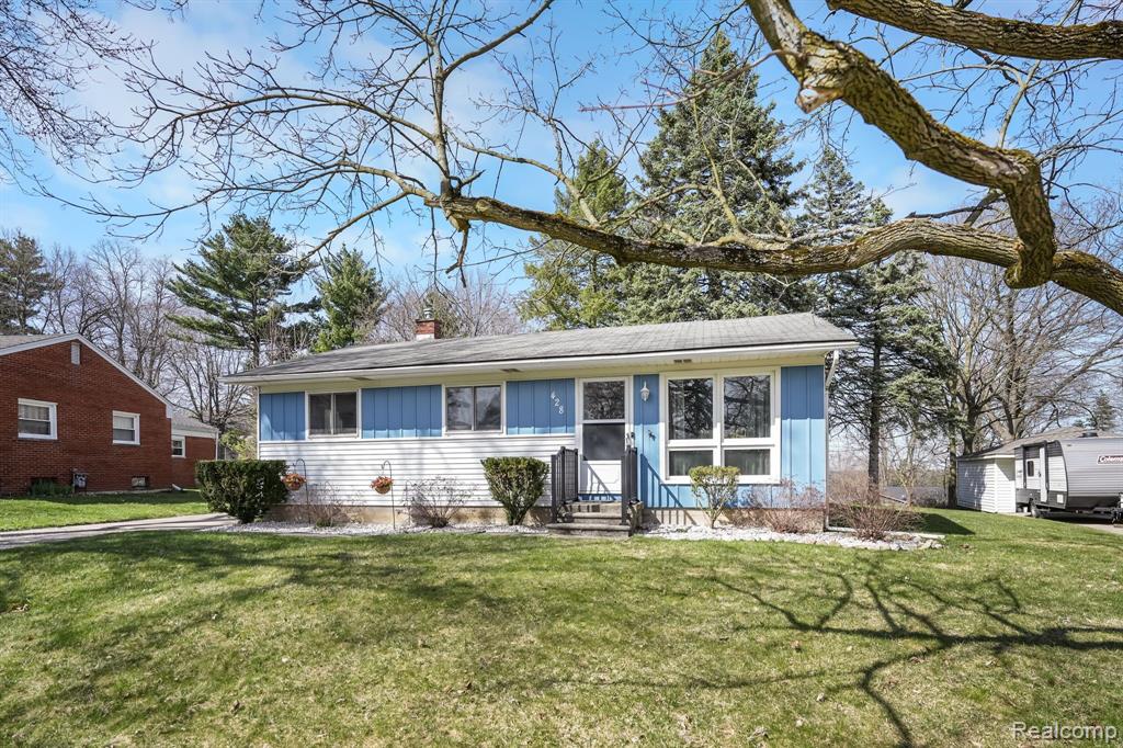 428 WONDER Lane, Romeo, MI 48065 — Photo 2