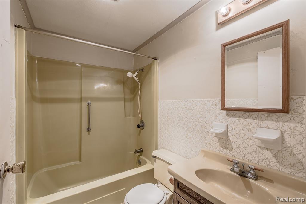 9171 Holmes Street, White Lake, MI — Photo 15