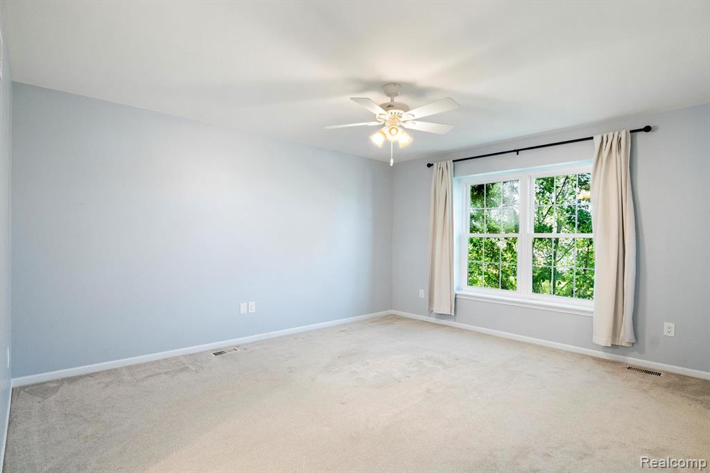 7992 THORNHILL Drive, Ypsilanti, MI 48197 — Photo 33