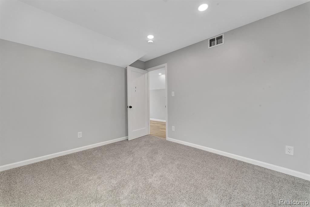 5291 Devonshire Road, Detroit, MI 48224 — Photo 39