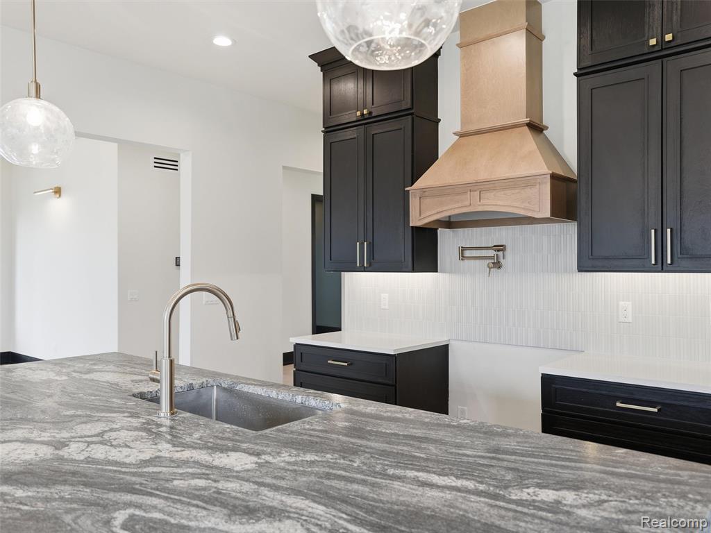 41215 Belvidere Street, Harrison Township, MI — Photo 16