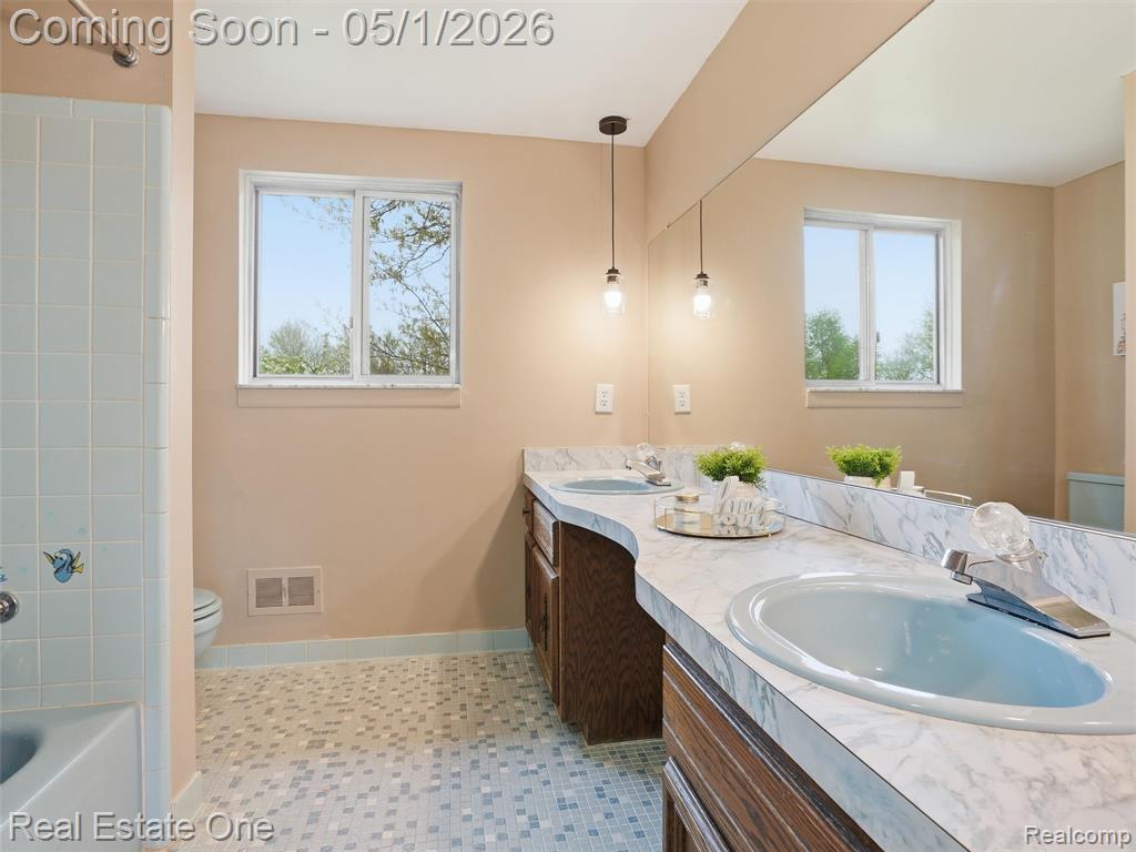 5332 Orchard Crest Drive, Troy, MI 48085 — Photo 37