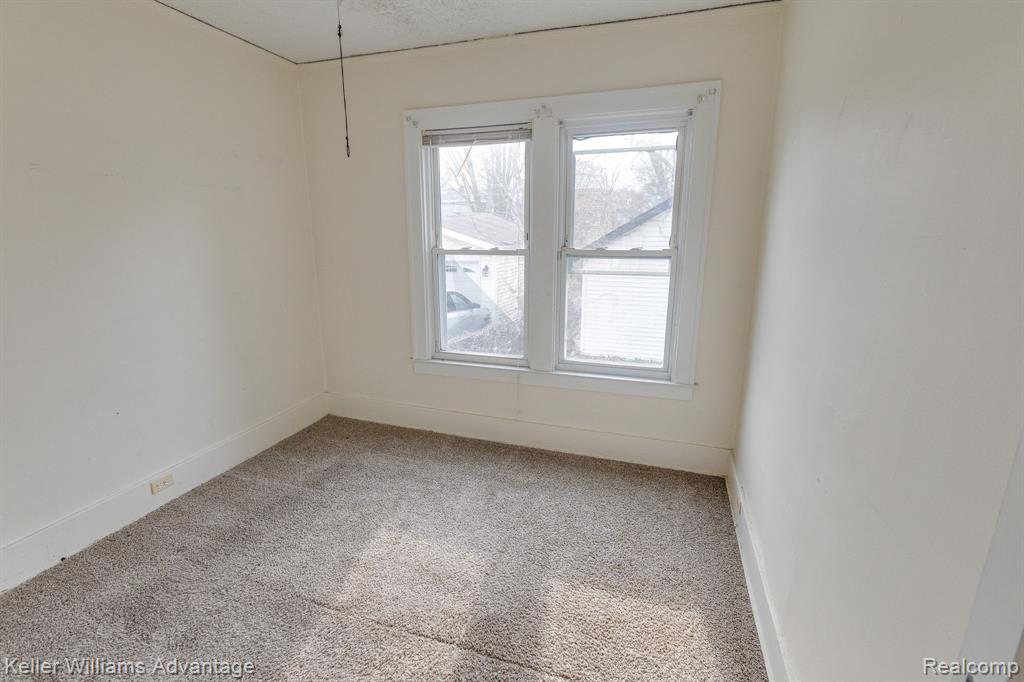 4104 Mayfair Street, Dearborn Heights, MI 48125 — Photo 13