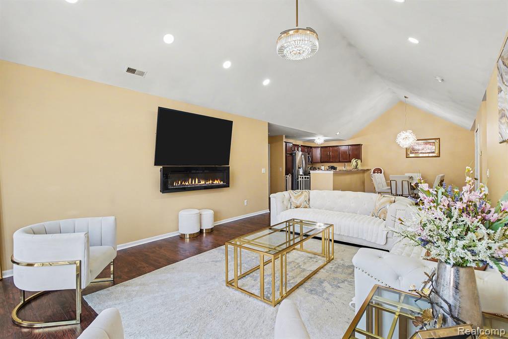 8469 Heywood Circle, Sterling Heights, MI 48312 — Photo 11