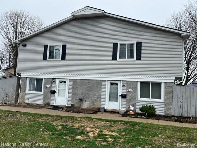 41292 N Woodbury Green Drive, Van Buren, MI 48111