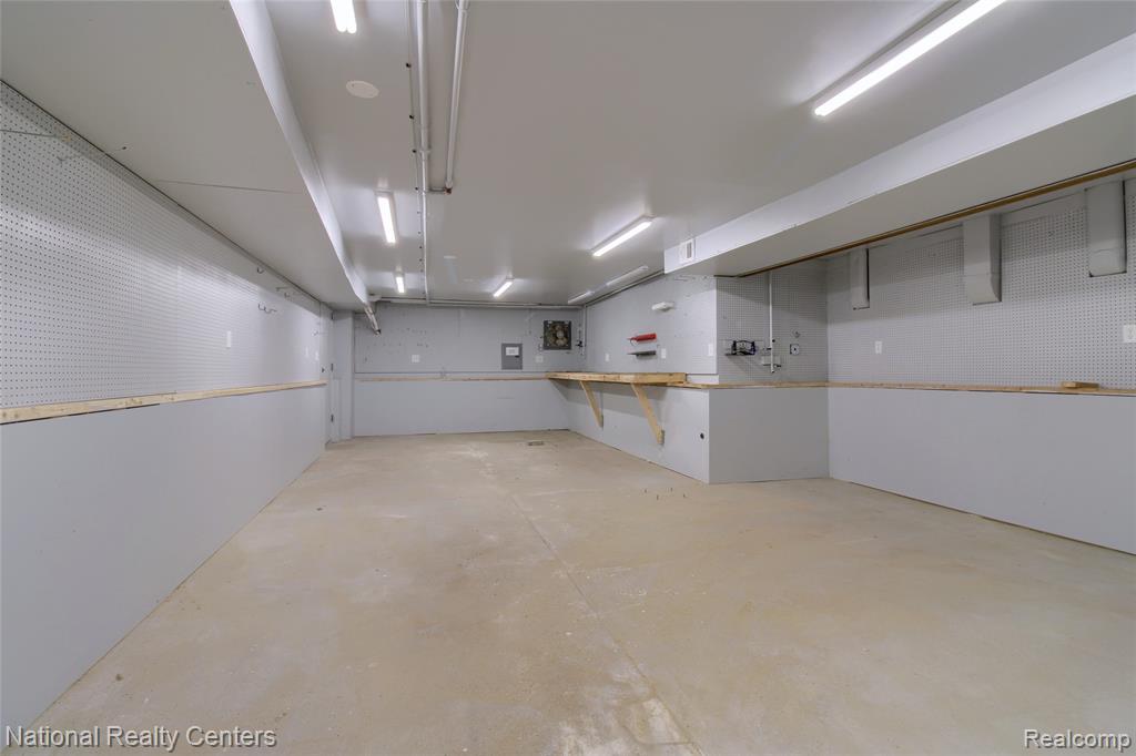 341 Corrie Road, Ann Arbor, MI 48105 — Photo 41