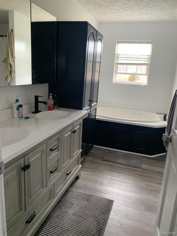 3056 W Cook Road, Grand Blanc, MI 48439 — Photo 23