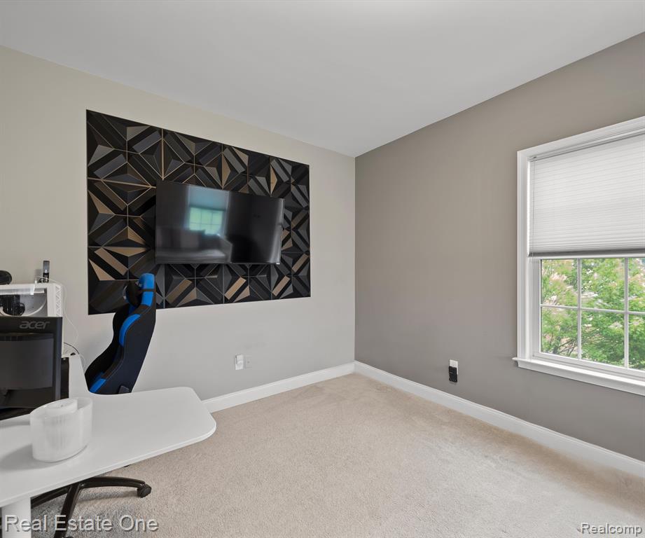 50437 TAMARACK Trail, Northville, MI 48168 — Photo 31