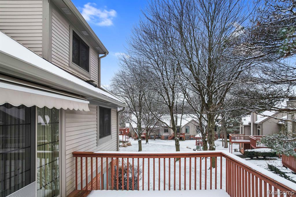1000 PINEWOOD, Brighton, MI 48116 — Photo 23