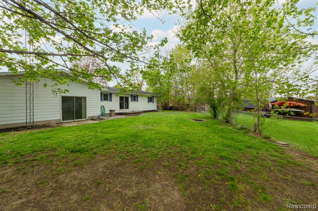 4321 Esta Drive, Genesee, MI 48506 — Photo 27