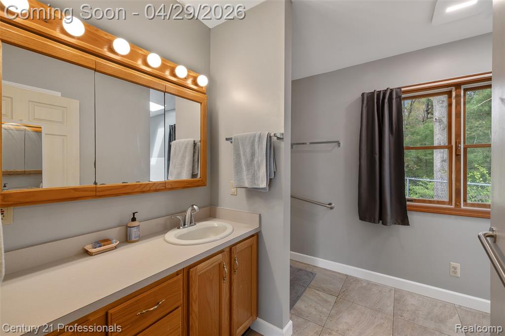 9200 Clyde Road, Fenton, MI 48430 — Photo 13