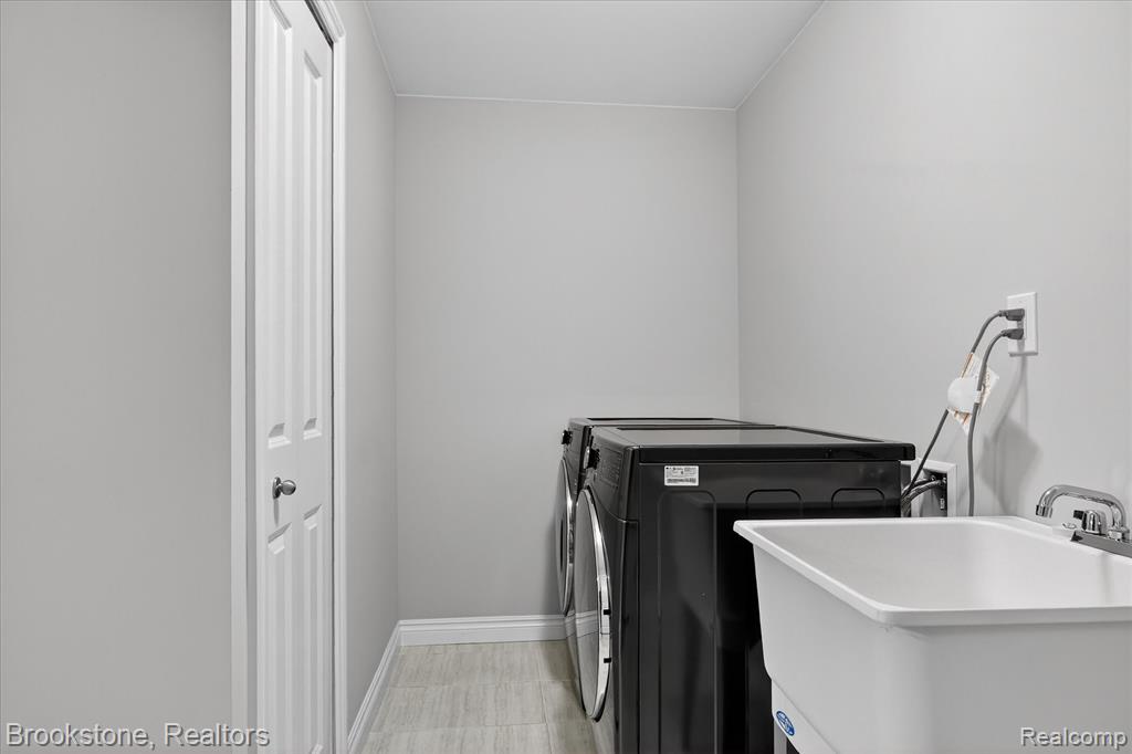 16645 Savor Lane, Clinton Twp, MI 48035 — Photo 24