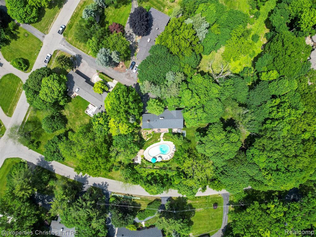4383 Pine Tree Trail, Bloomfield Hills, MI 48302 — Photo 32