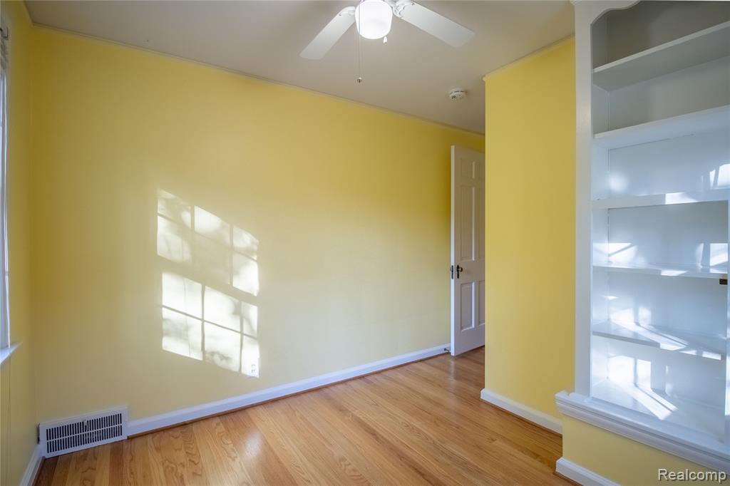 450 Roland Road, Grosse Pointe Farms, MI 48236 — Photo 31