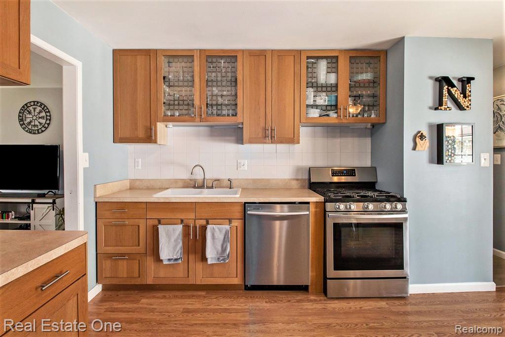 5201 Leland Street, Brighton, MI 48116 — Photo 10