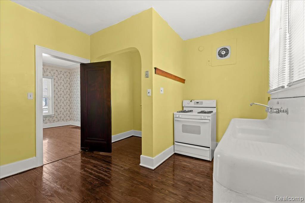 55 MOSS Street, Highland Park, MI 48203 — Photo 16
