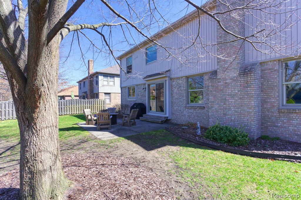 48089 Sonny Drive, Macomb, MI 48044 — Photo 31