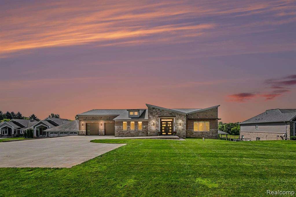 2943 Sleeth Road, Commerce Twp, MI 48382