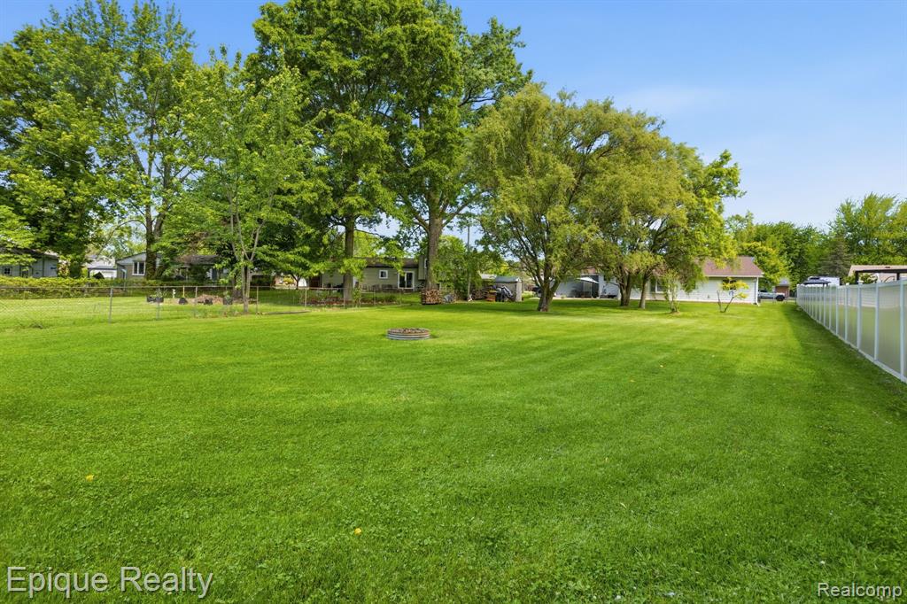 48132 Pheasant Street, New Baltimore, MI 48047 — Photo 25